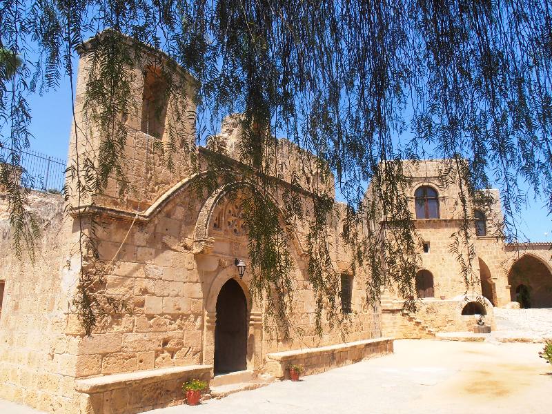 cypr ayia napa protaras atrakcje co warto zobaczyć klasztor agia napa