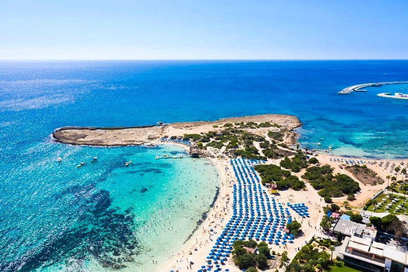 cypr plaże najpiękniejsze plaże na cyprze plaża makronissos